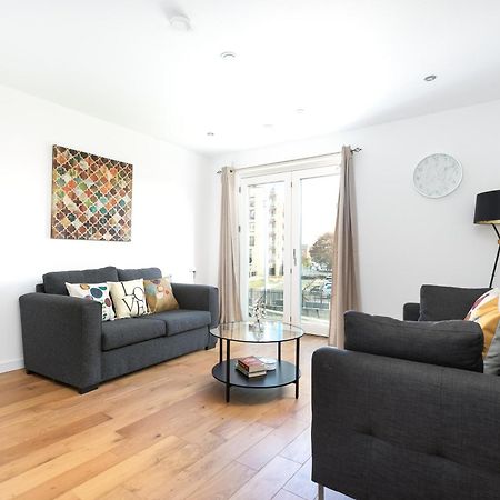 Skyvillion - Olympic View London Stratford Apartment Exterior photo