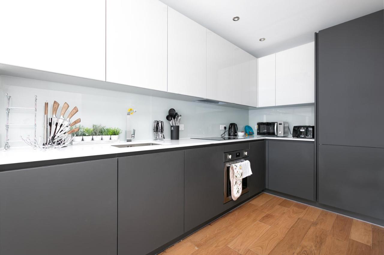 Skyvillion - Olympic View London Stratford Apartment Exterior photo