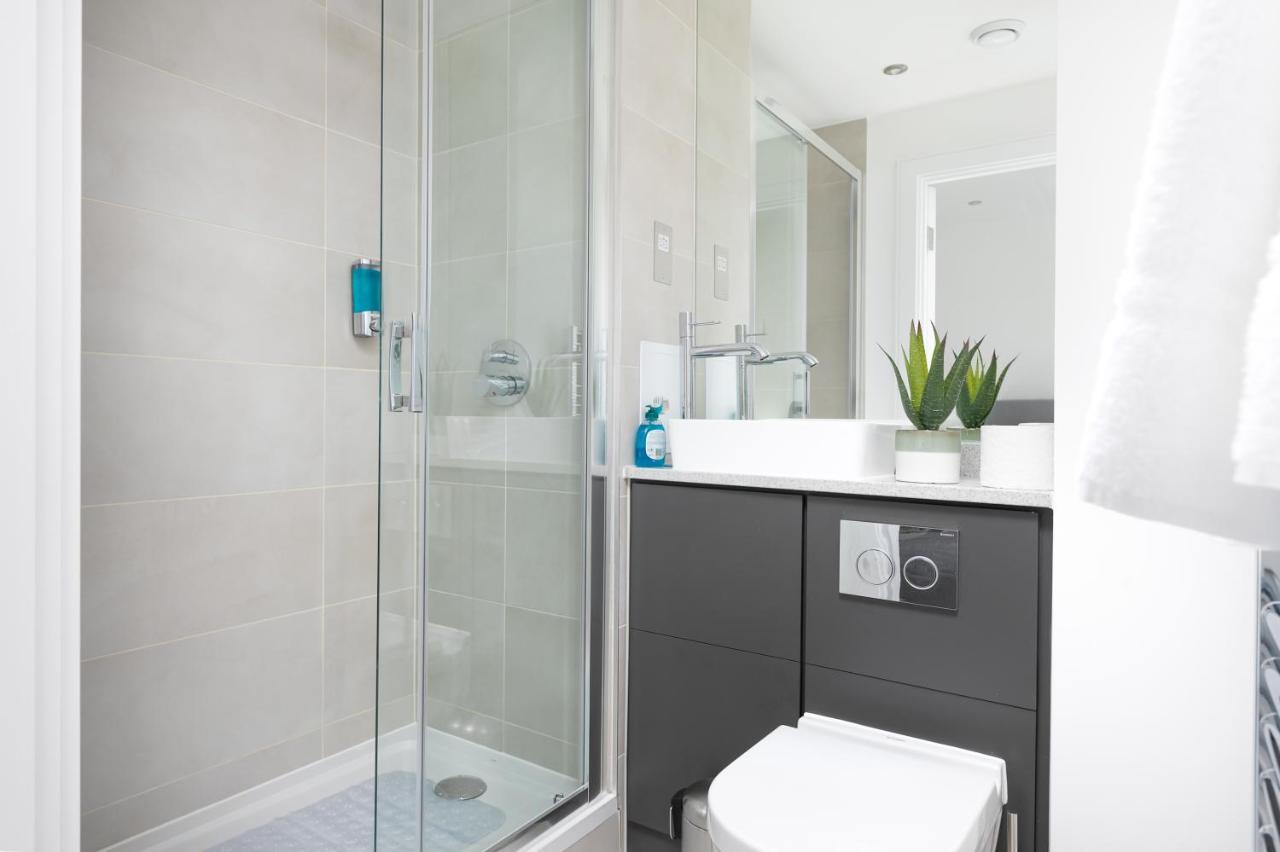 Skyvillion - Olympic View London Stratford Apartment Exterior photo