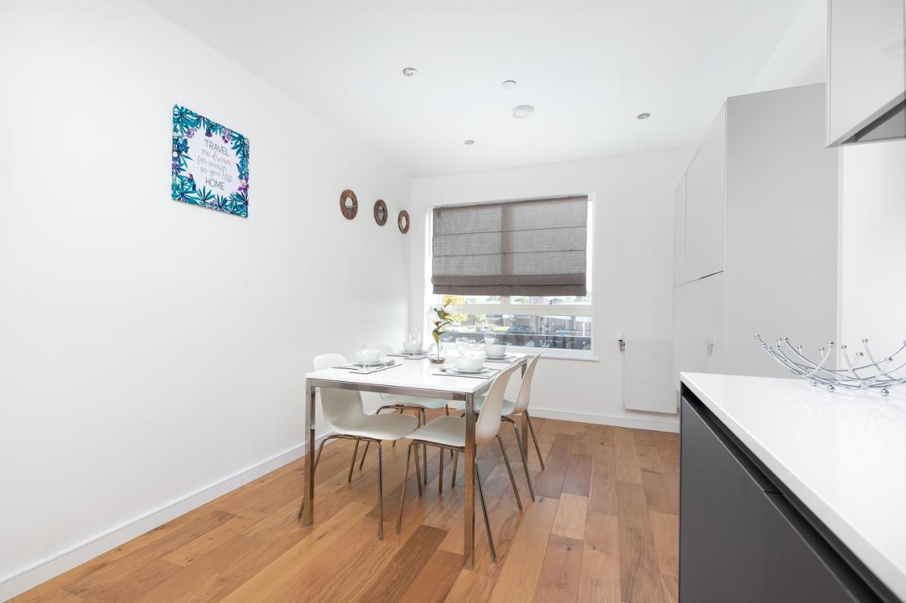 Skyvillion - Olympic View London Stratford Apartment Exterior photo